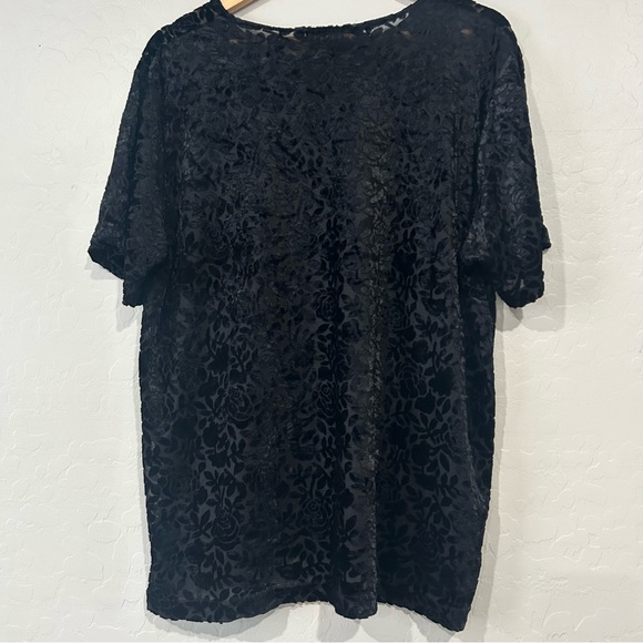 Lane Bryant Plus Size 18/20 Black Velvet Burnout Floral Holiday Party Blouse - Picture 4 of 5